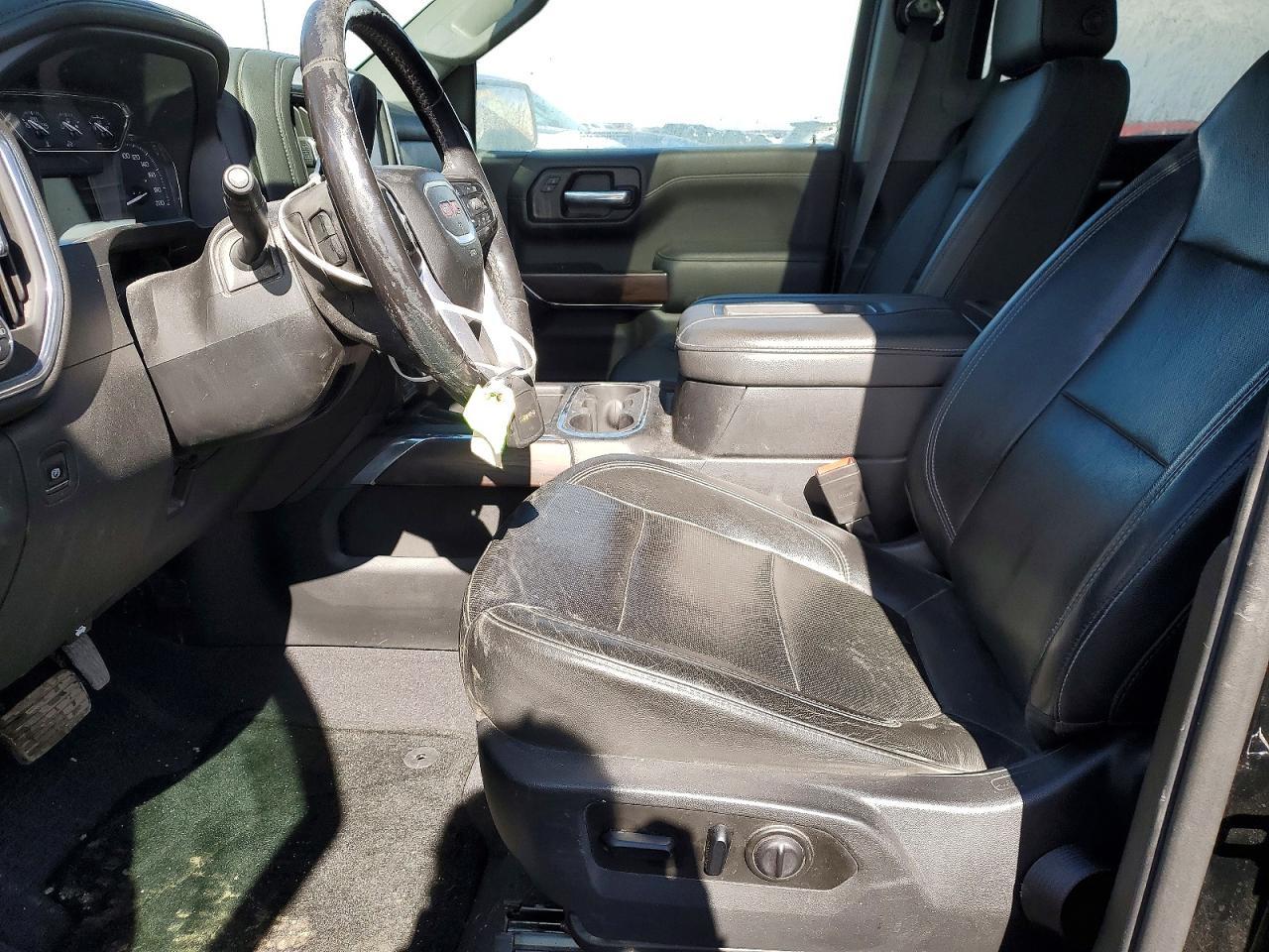 2020 GMC Sierra K1500 SLT