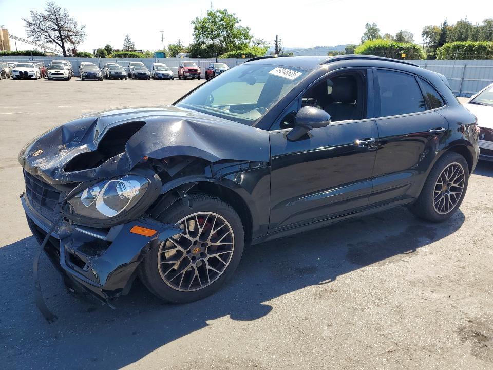 2015 Porsche Macan Turbo