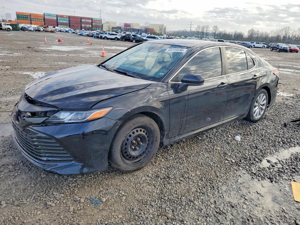 2019 Toyota Camry le