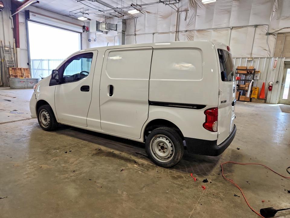 2020 Niss NV200
