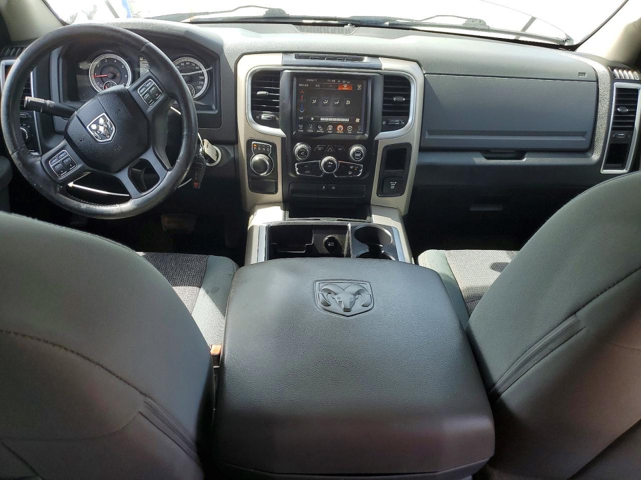 2015 Dodge RAM 1500 SLT