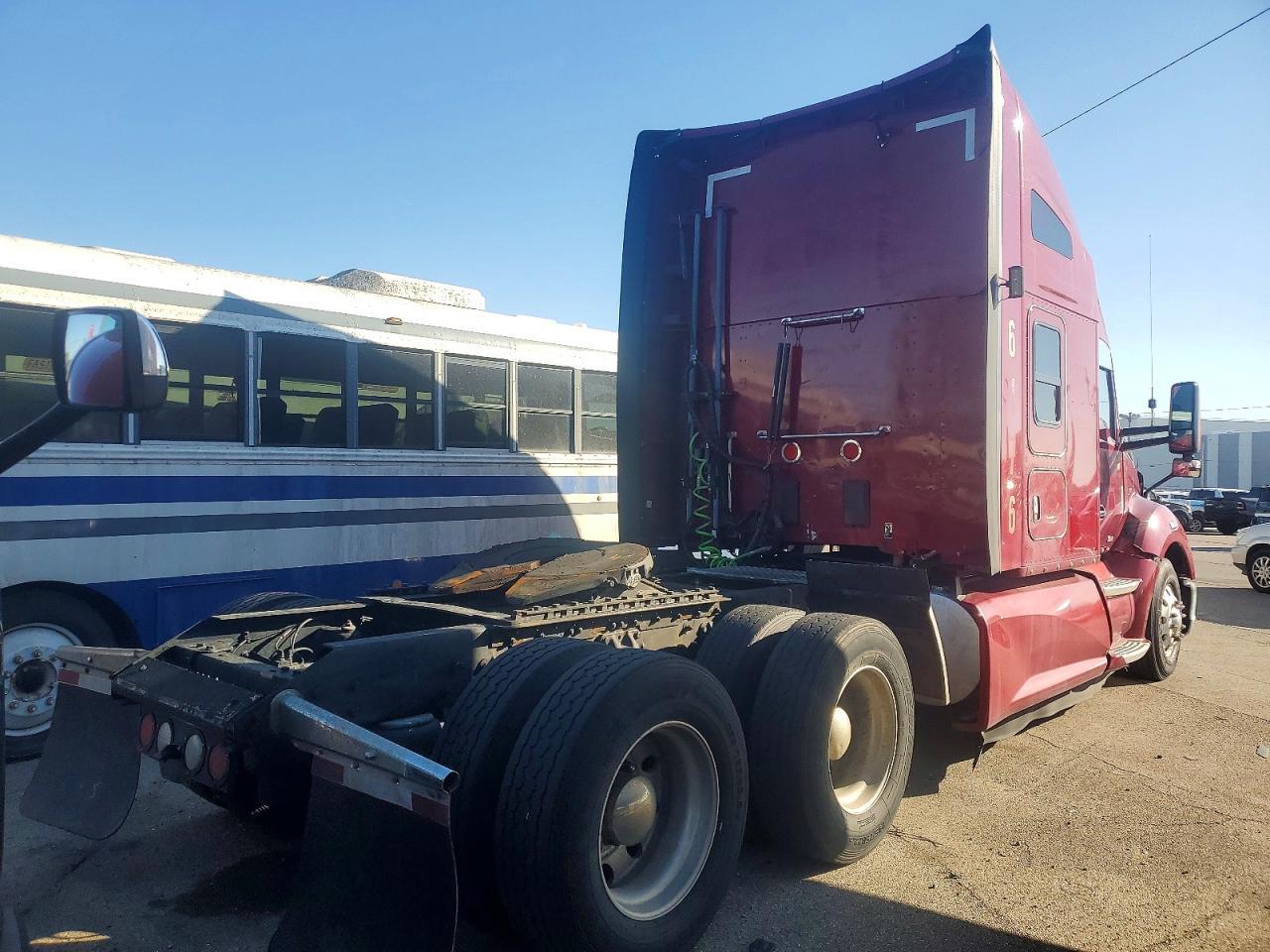 2018 Kenworth Construction T680