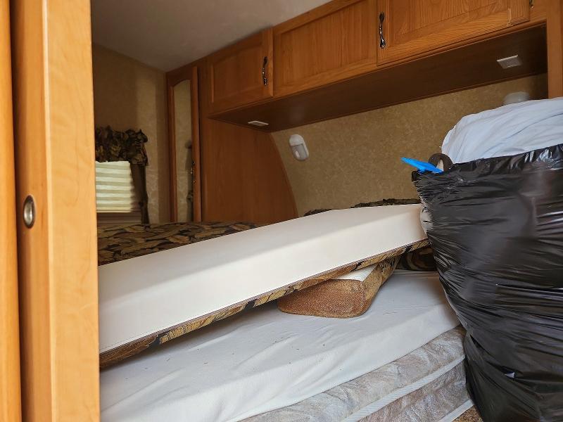 2009 Keystone 2020 Keystone Laredo Camper