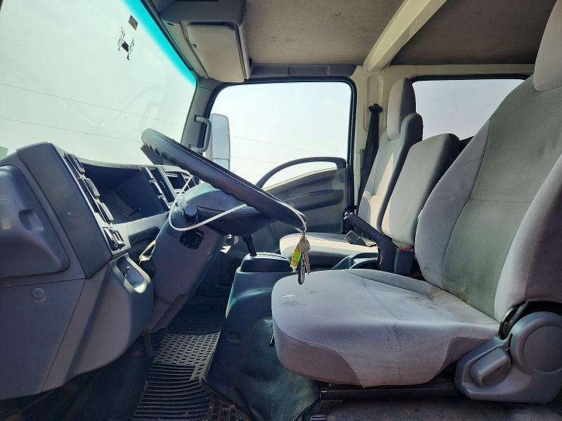 2017 Isuzu NPR HD BOX Truck