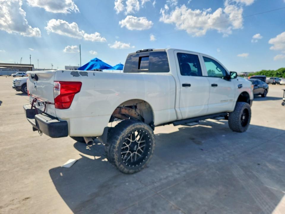 2017 Nissan Titan XD S