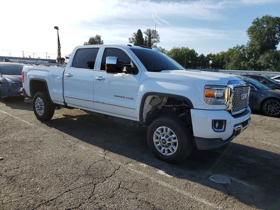 2016 GMC Sierra K2500 Denali