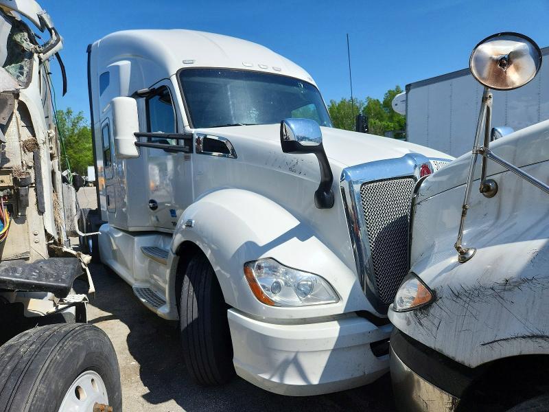 2020 Kenworth T680 Semi Truck