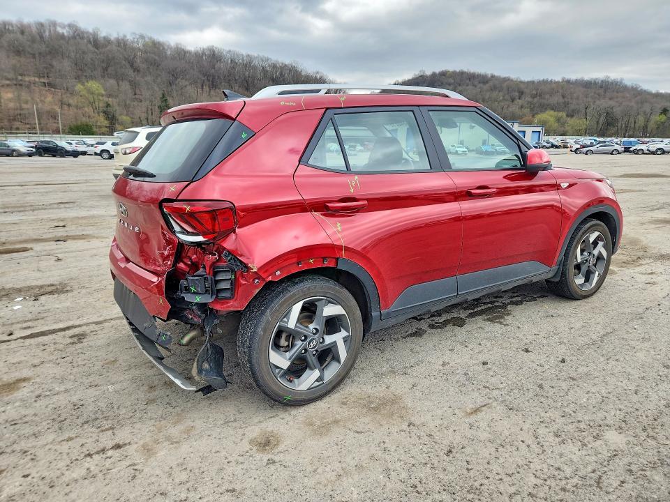 2022 Hyundai Venue sel