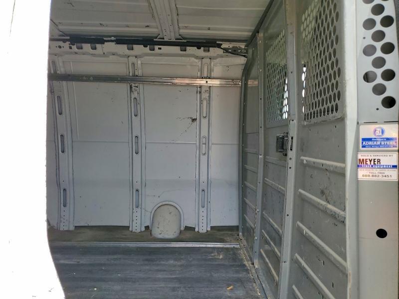 2010 Chev Express G2500