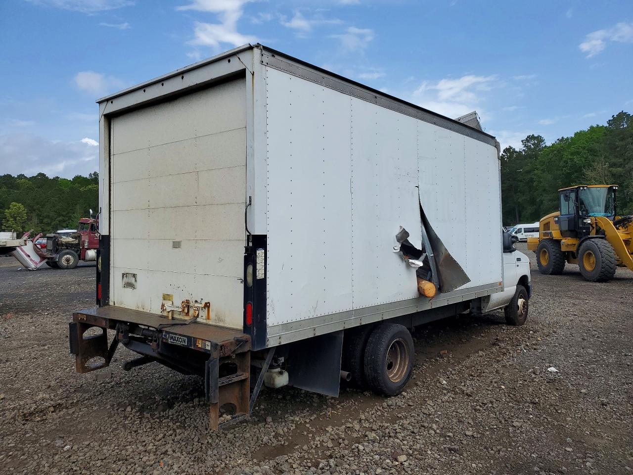 2016 Ford E350 BOX Truck