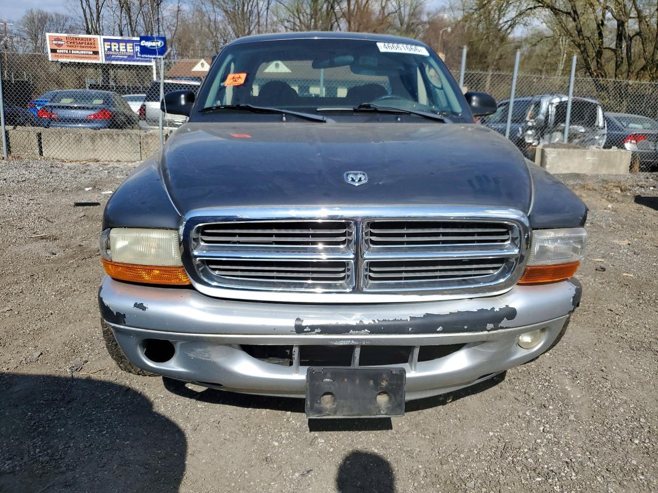 2004 Dodge Dakota Quad SLT