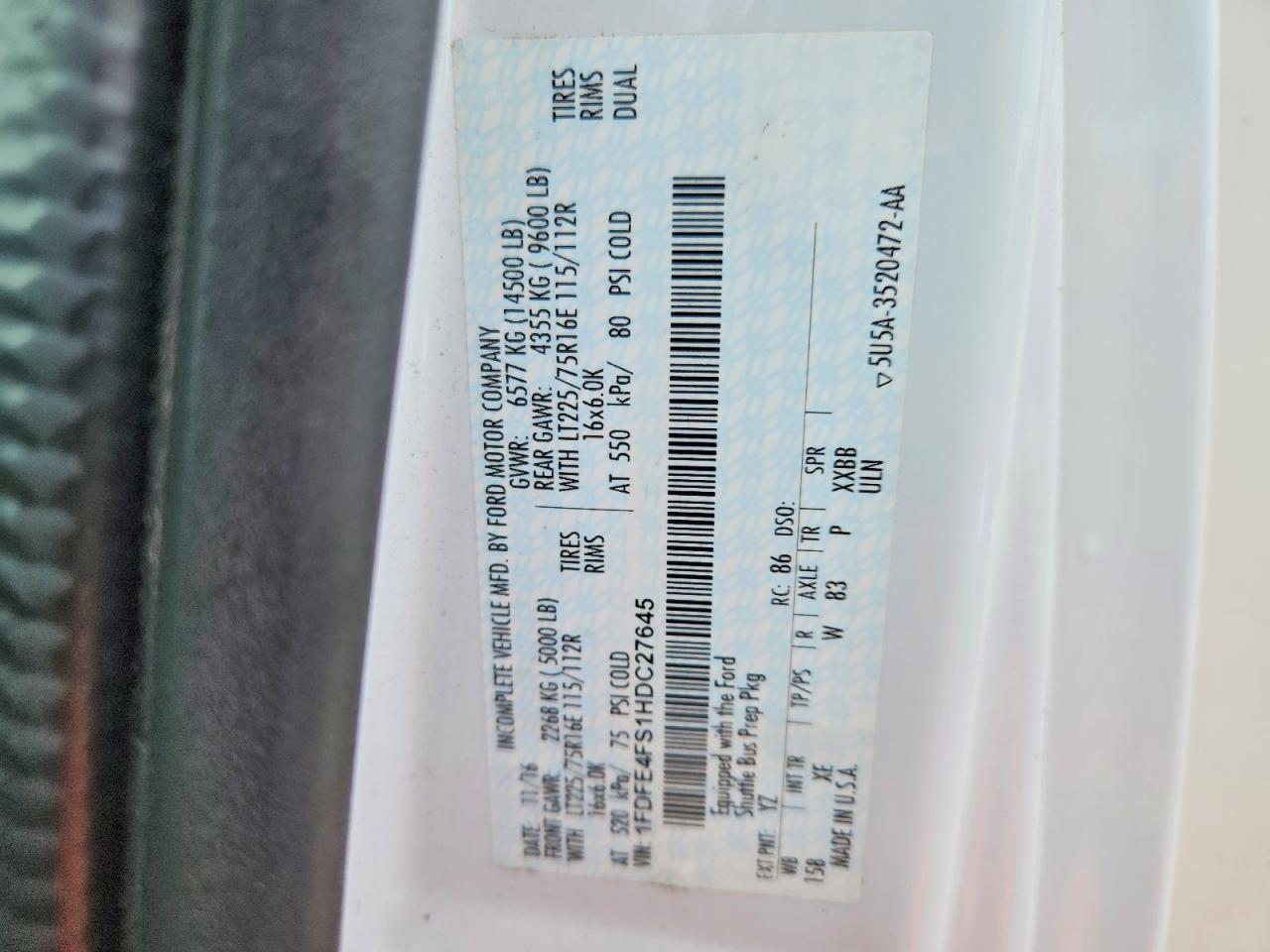 2017 Ford Econoline E450 Super Duty Cutaway Van