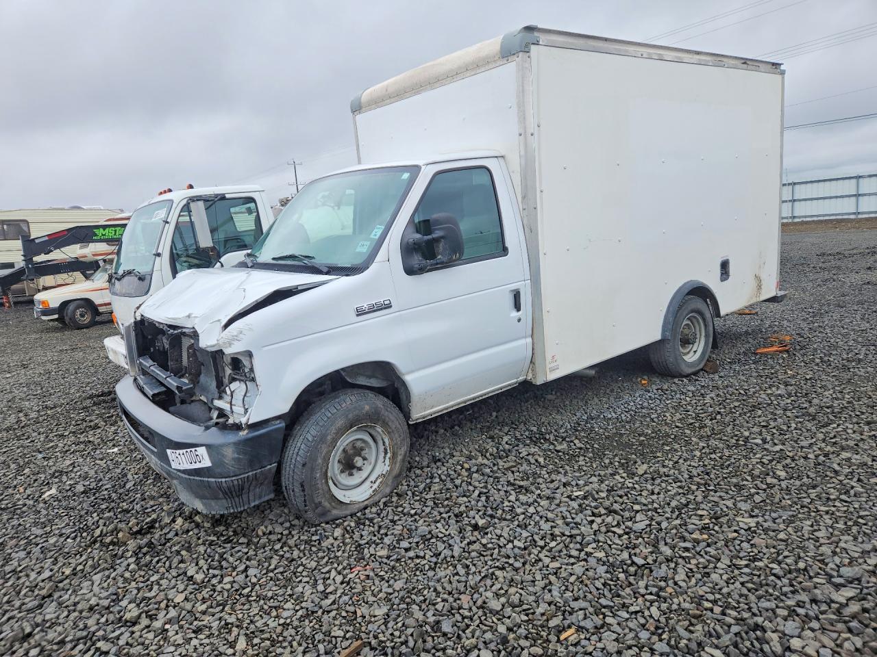 2022 Ford Econoline E350 Super Duty Cutaway Van