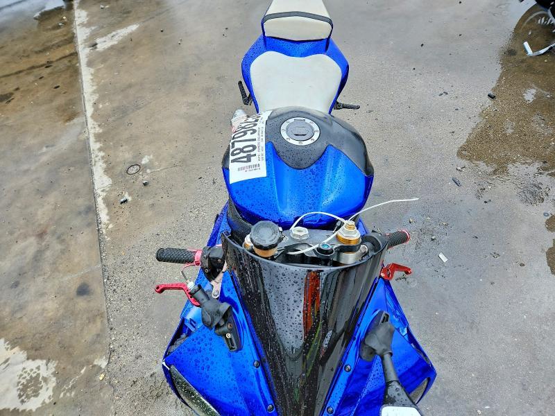 2005 Yamaha Yzfr6 l