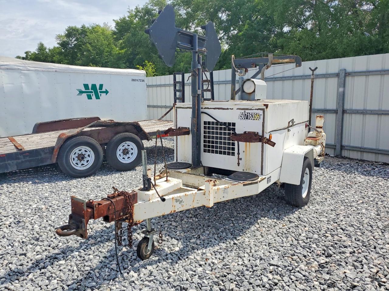 2001 Team Fenex F121 IP Manhole Support Trailer