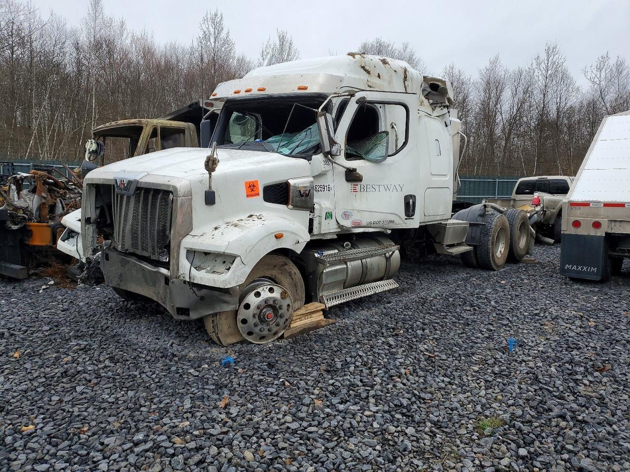 2026 Western Star 49X Chassis Semi Truck