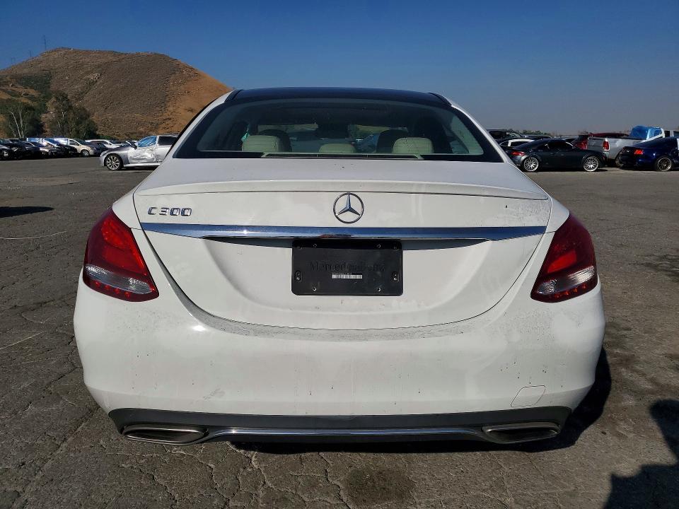 2016 Mercedes-Benz C300