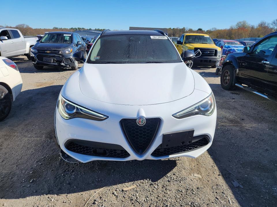 2021 Alfa Romeo Stelvio ti