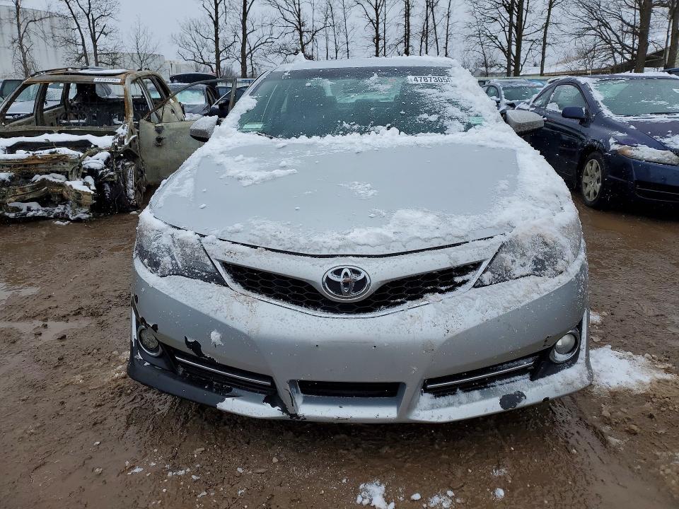 2014 Toyota Camry se
