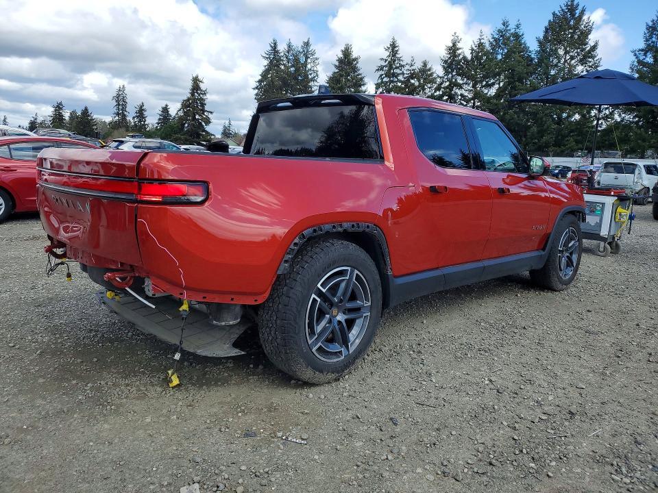 2025 Rivian R1T Adventure