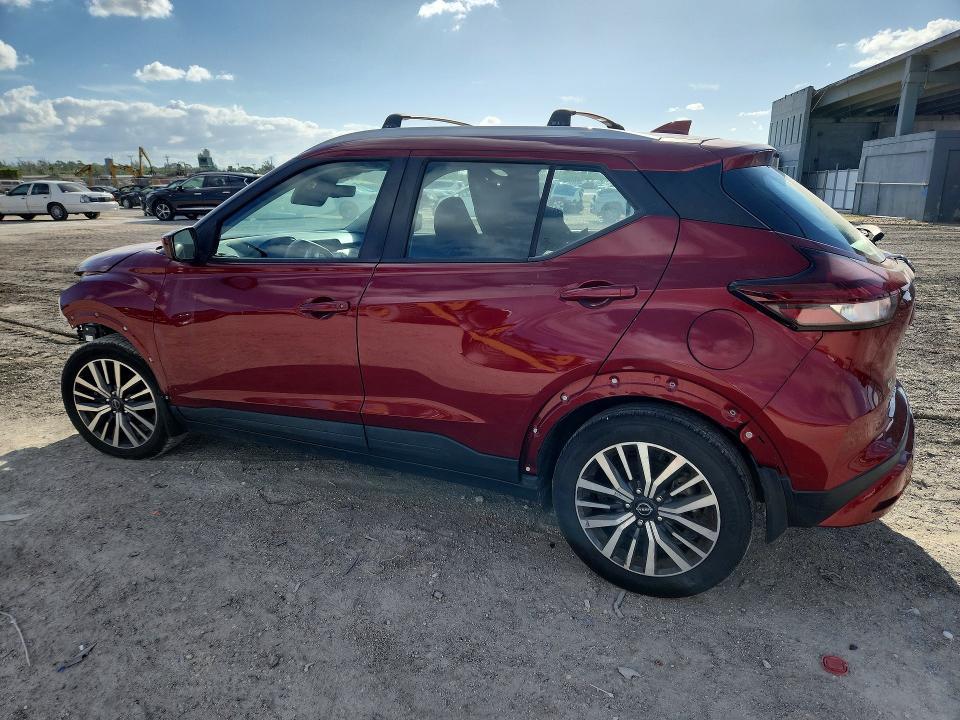2022 Nissan Kicks sv