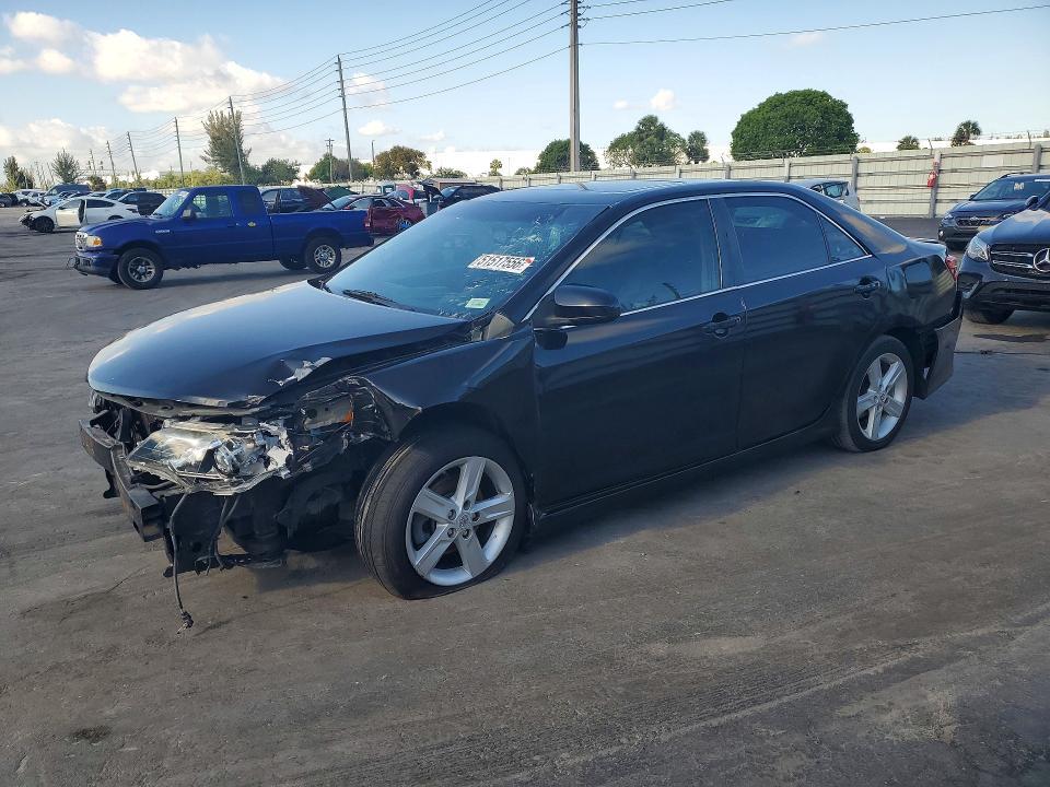 2014 Toyota Camry se
