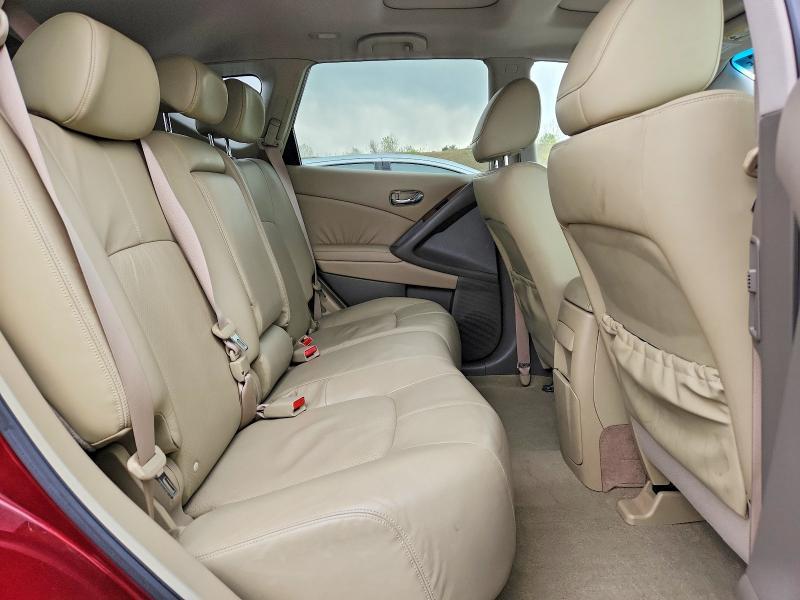 2010 Nissan Murano s