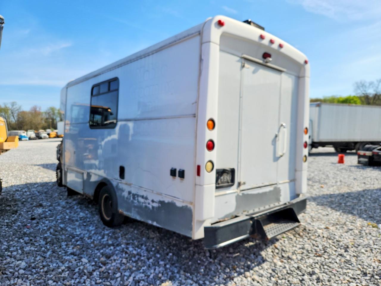2016 Ford E450 Utility / Service Truck