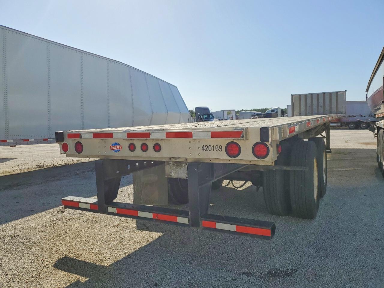 2023 Utility FS2CHA Flatbed Trailer