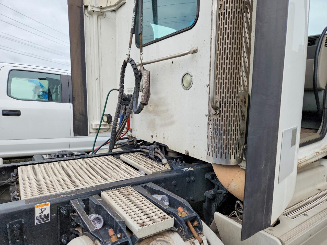 2018 Peterbilt 579 Semi Truck