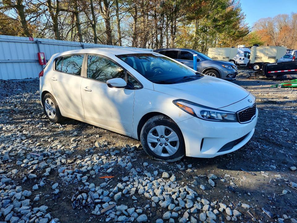 2017 KIA Forte5 lx