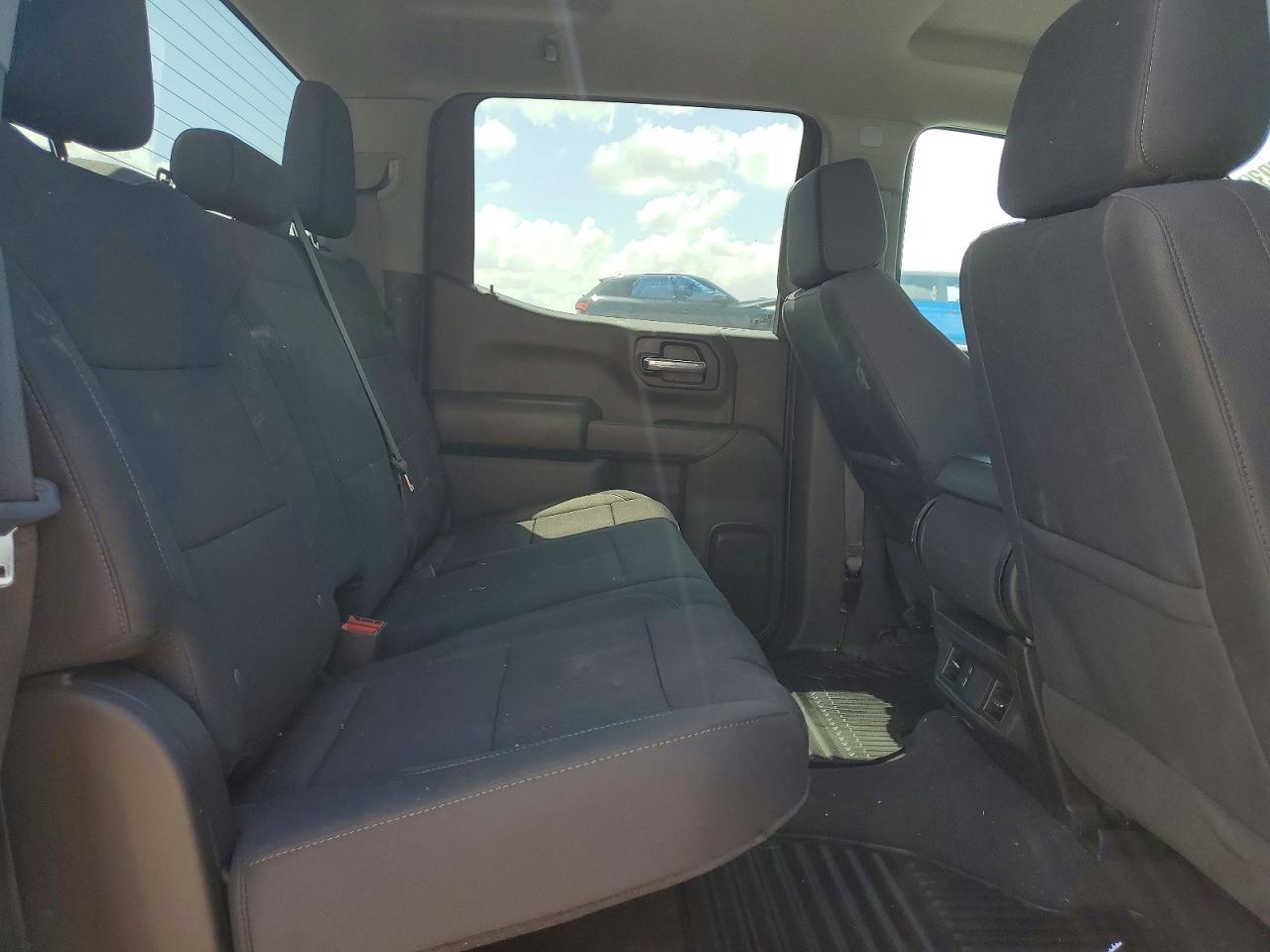 2024 Chevrolet Silverado C1500 Custom