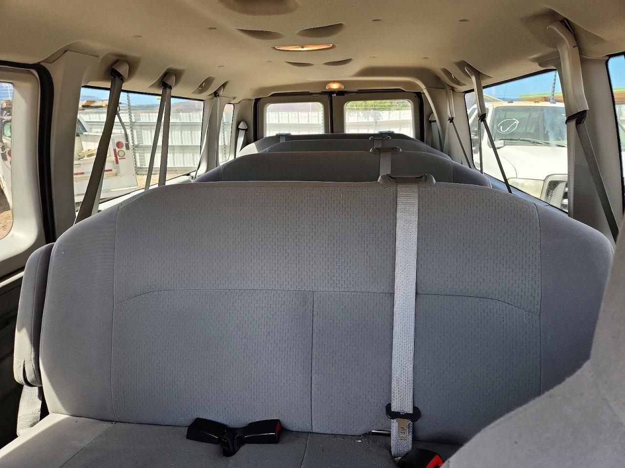 2010 Ford Econoline E350 Super Duty Wagon
