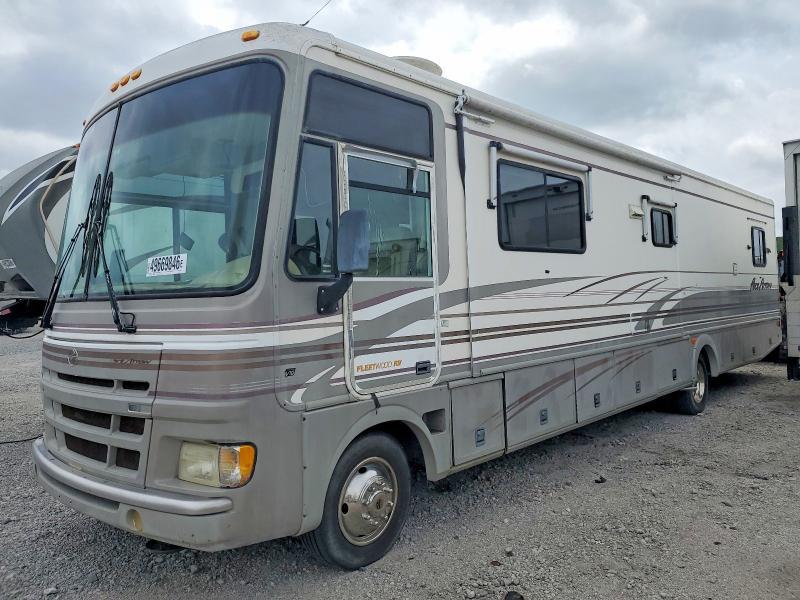 2000 Fleetwood Pace Arrow RV