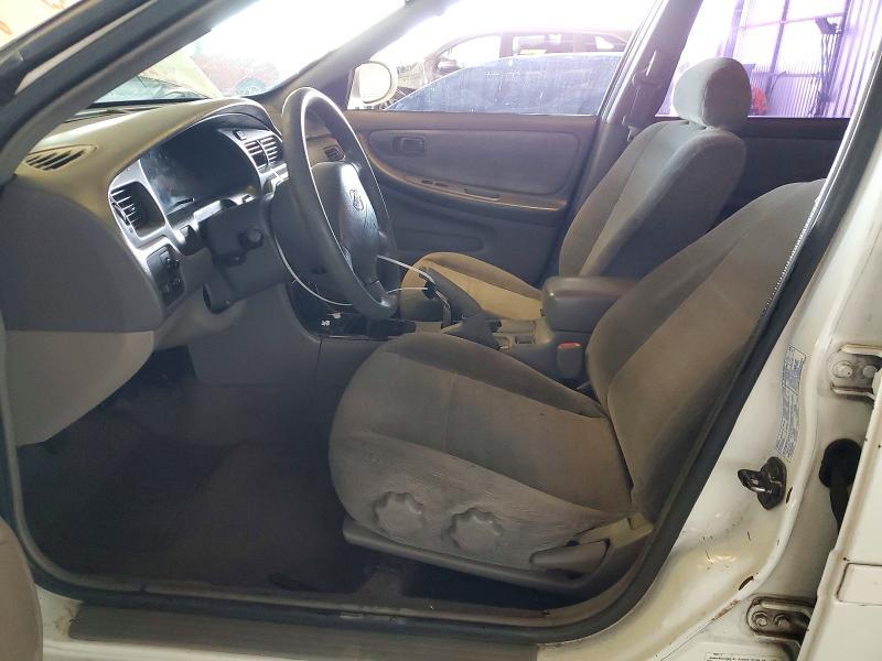 2000 Nissan Altima xe