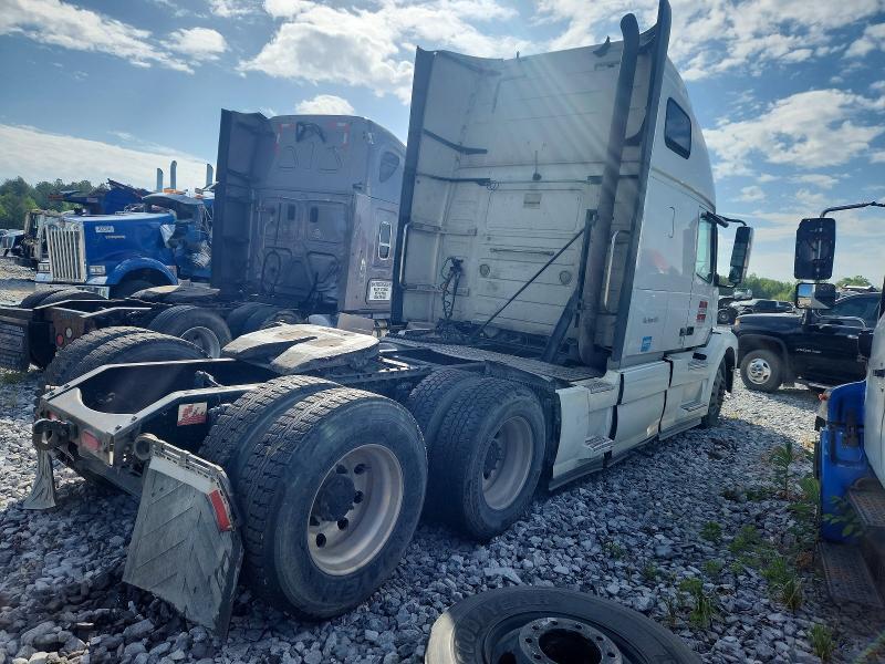 2014 Volvo Vnl Semi Truck
