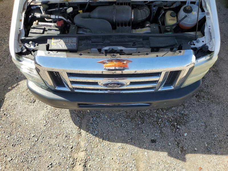 2009 Ford E450 BOX Truck