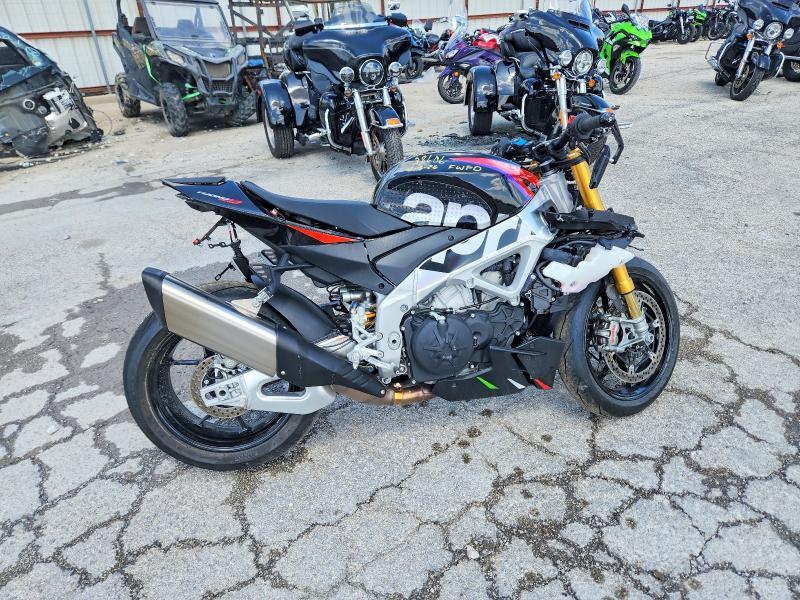 2024 Aprilia Tuono