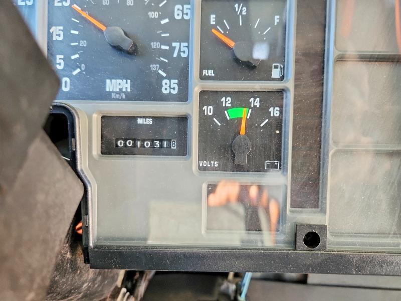 2001 International 3800 School bus