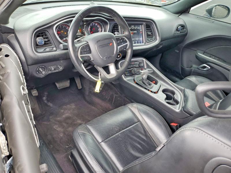 2017 Dodge Challenger sxt