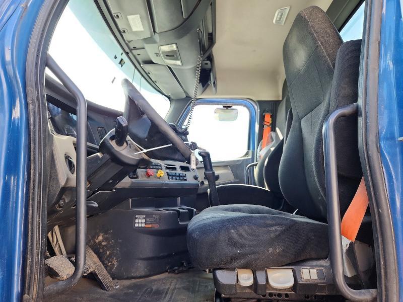 2020 Freightliner Cascadia 116 Semi Truck