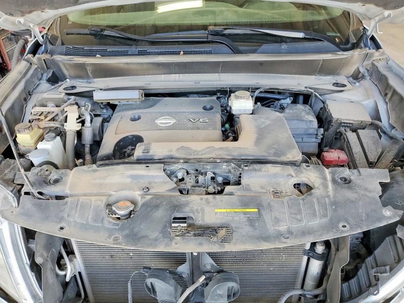 2015 Nissan Pathfinder sv