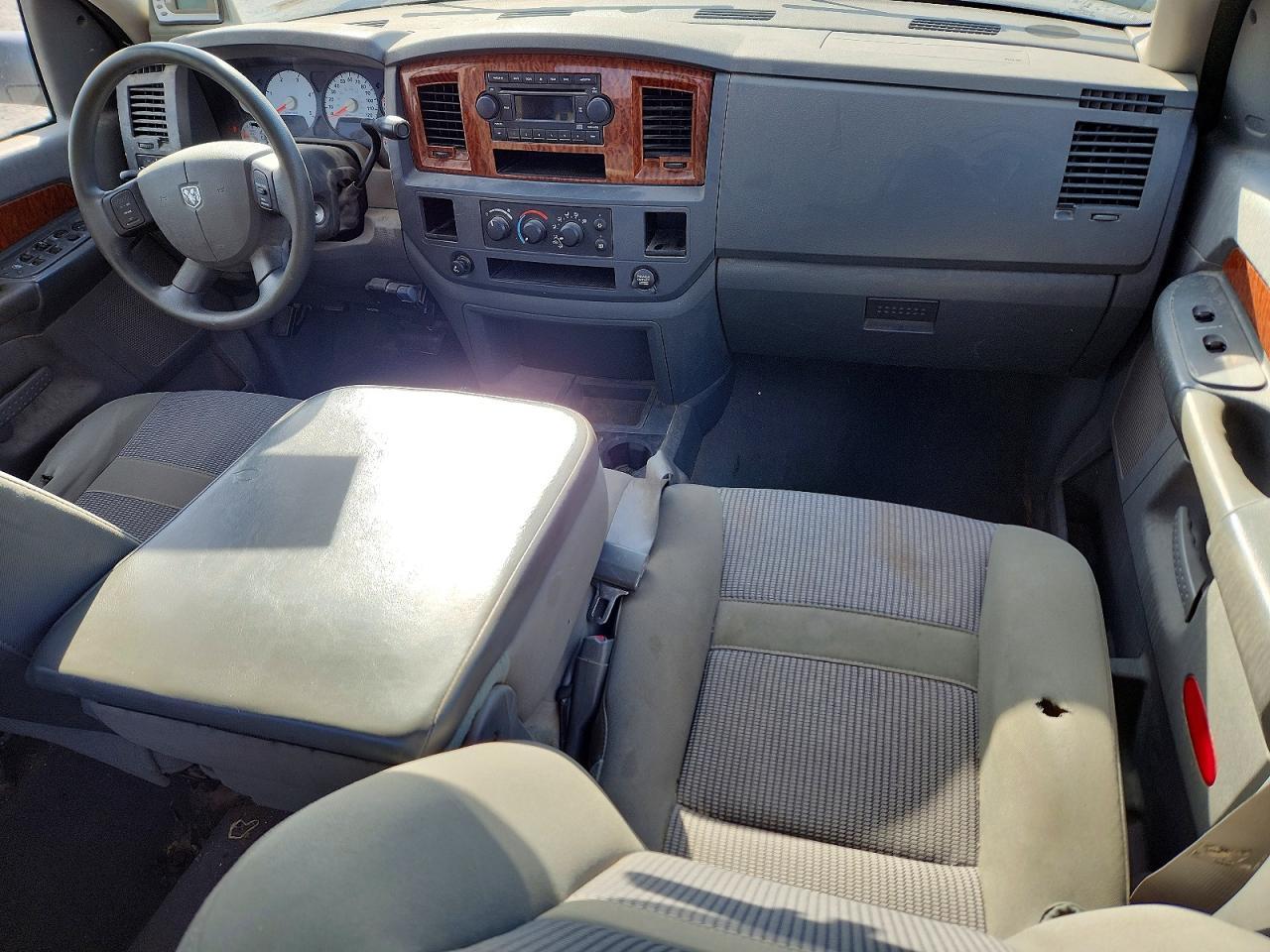 2006 Dodge RAM 2500 ST