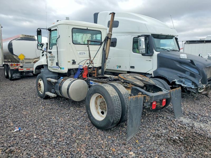 2011 Mack CXU612 Semi Truck