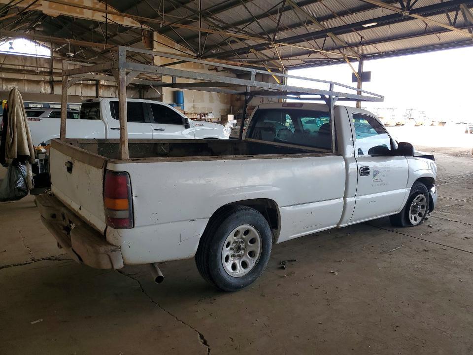 2005 GMC New Sierra C1500