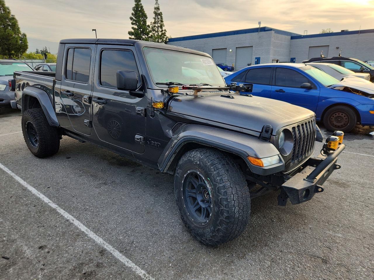 2021 Jeep Gladiator Sport