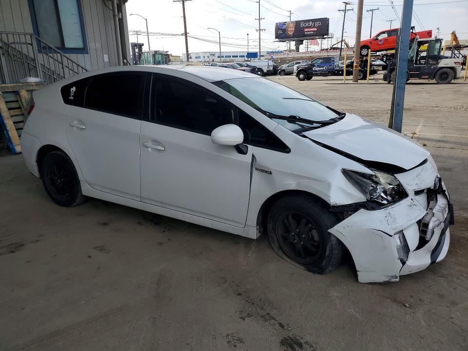 2014 Toyota Prius two