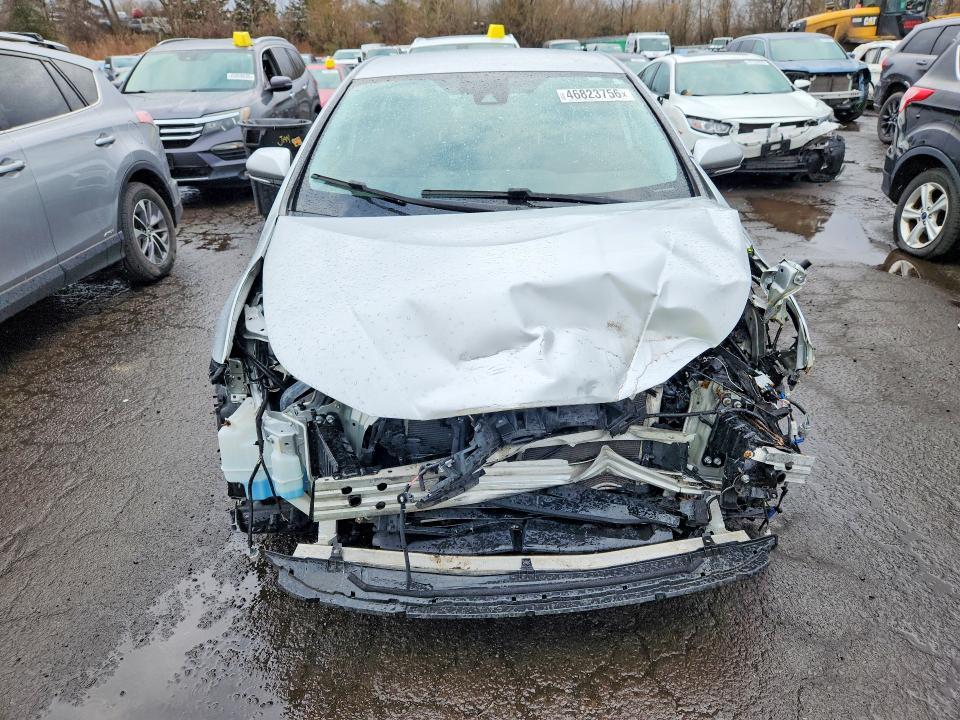 2019 Toyota Prius xle Awd-e