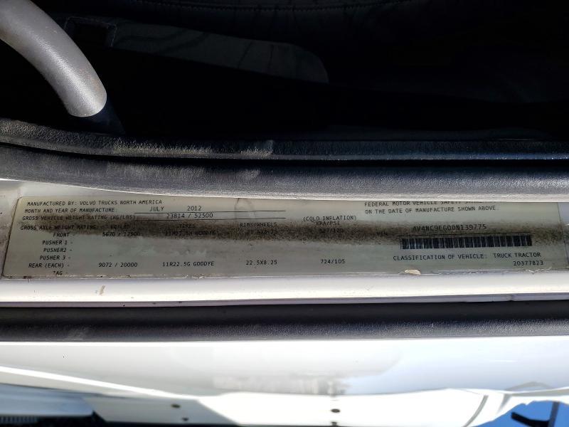 2013 Volvo Vnl Semi Truck