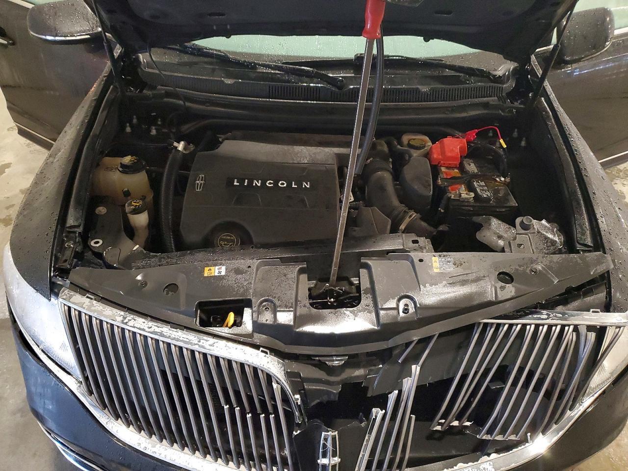 2015 Lincoln MKT